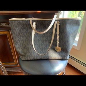 Michael Kors Tote